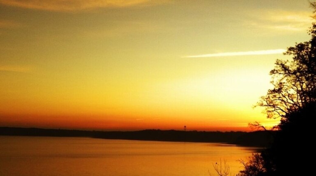 Great primitive camp site, halfway into Cross Timbers Trail, Lake Texoma.
