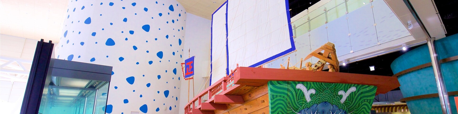 Museu MarĂtimo Nacional caracterizando vistas internas e elementos de patrimĂŽnio