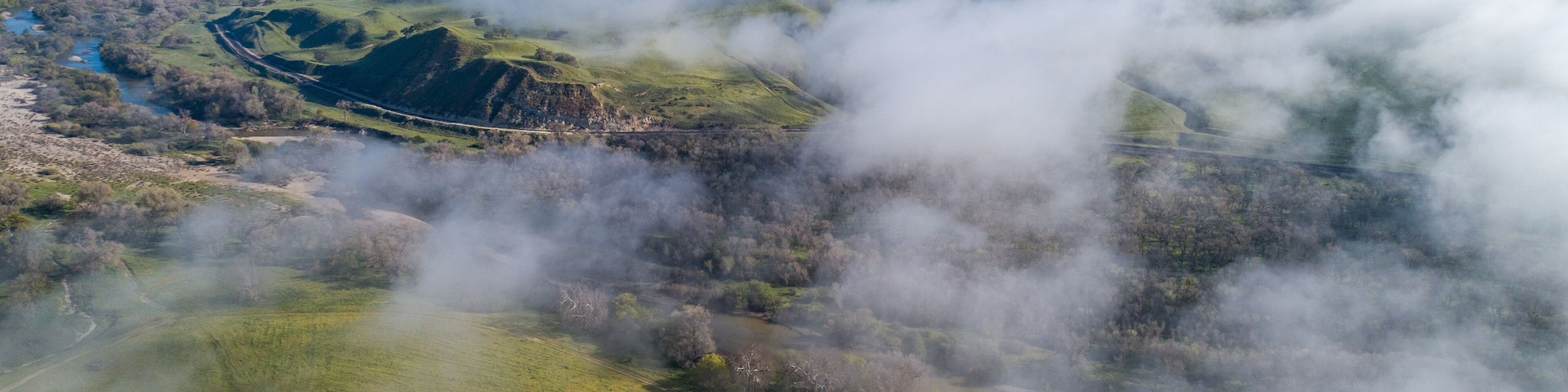 Landscape and Nature above the cloud in the California. Mountain in Background. USA