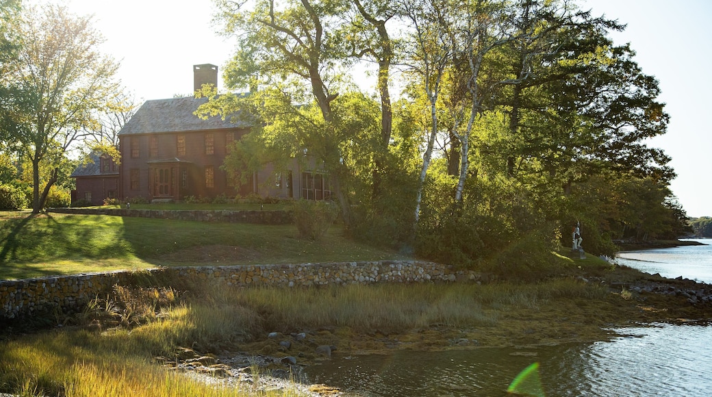 Elizabeth Perkins House