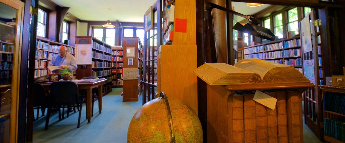 Ogunquit Memorial Library showing interior views