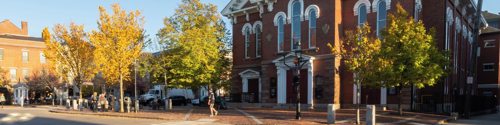 Portsmouth_MarketSquare_6333271_04