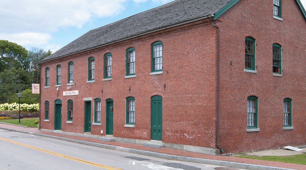 Portsmouth_PlayersRingTheatre_6333279_01