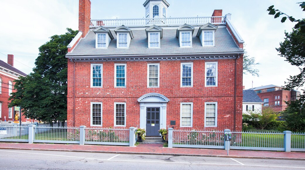 Portsmouth_WarnerHouse_6333284_02