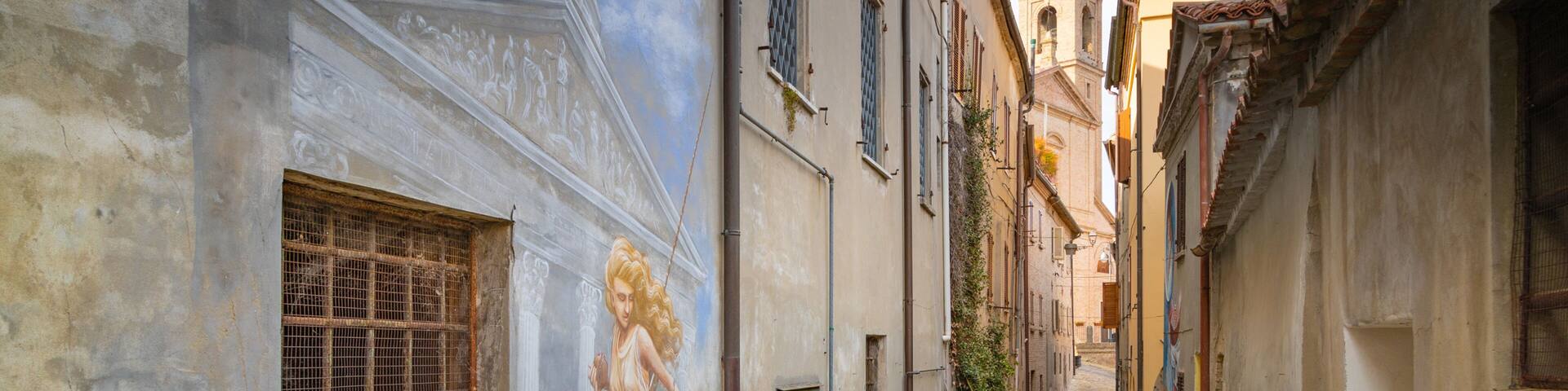 Saludecio featuring outdoor art