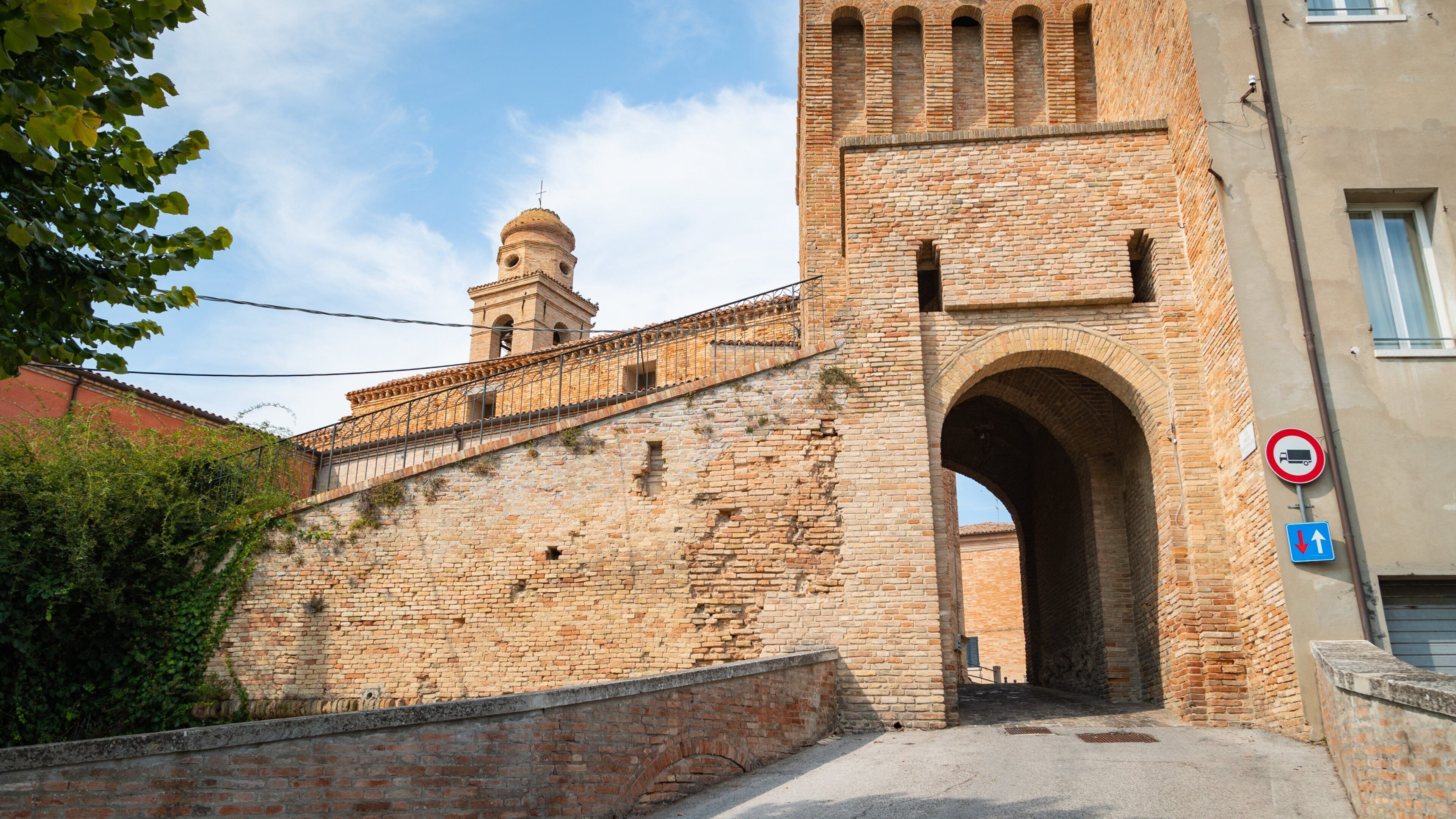 Saludecio showing heritage elements