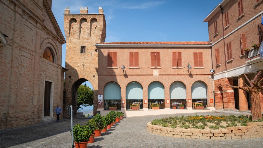 Saludecio featuring a park and heritage elements