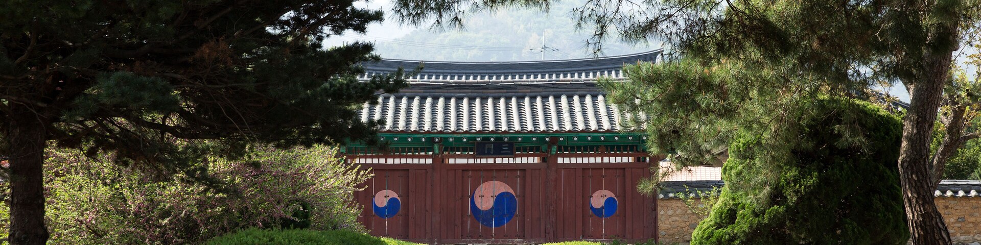 Cheongdo hyanggyo is a school in Joseon Dynasty.