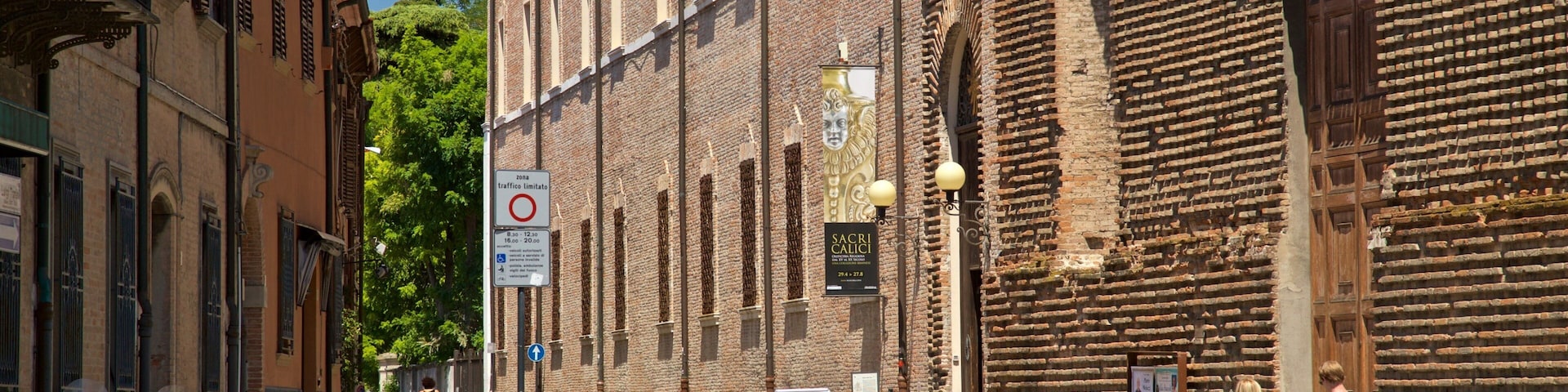 Museo della Città featuring street scenes as well as a couple