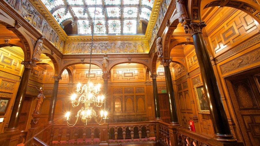 Two Temple Place ofreciendo vista interna y elementos patrimoniales