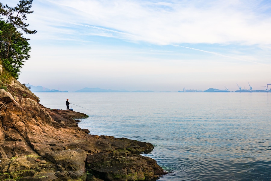 Fishing in Kumho lake in Haenam-gun, Jeollanam-do, Shutterstock ID 751393858, SF SSA Case with Manager Approval: Case 07151371, Job: Prepay credit, Client/Licensee: , Other: