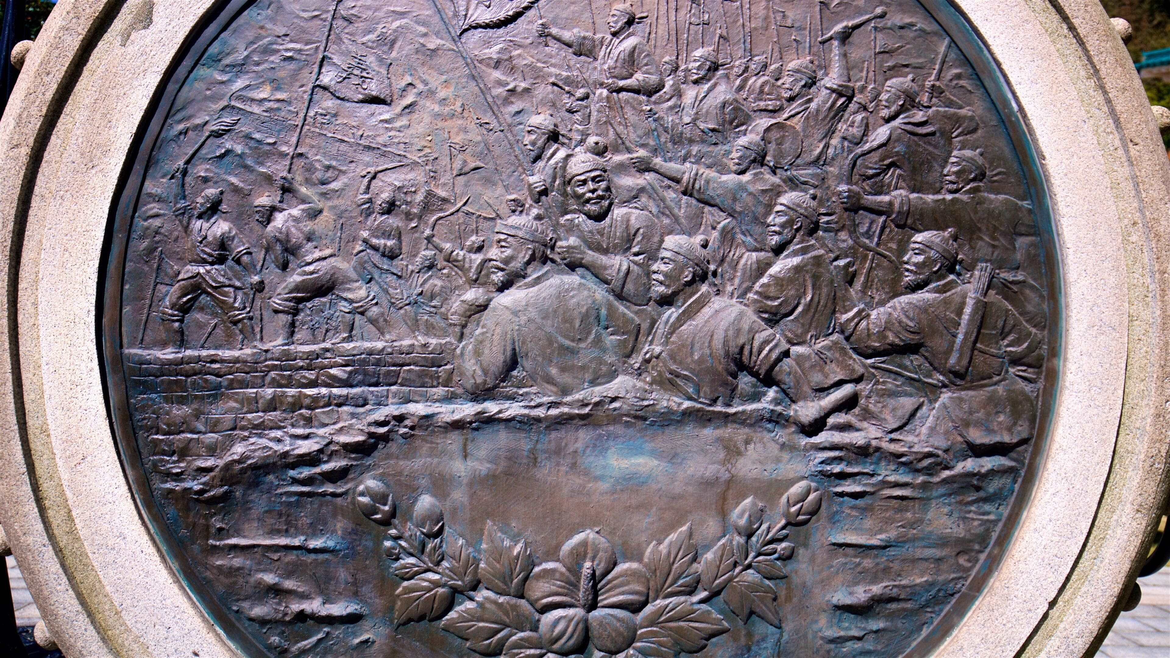 Chungnyeolsa featuring heritage elements