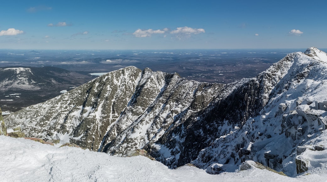 Panoramic view of the famous knife edge on a clear winter day, from Baxter peak, Katahdin, Maine, USA