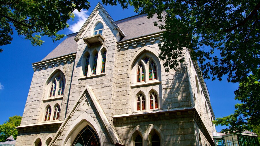 Teatro Estatal de Música de Maine que incluye arquitectura patrimonial