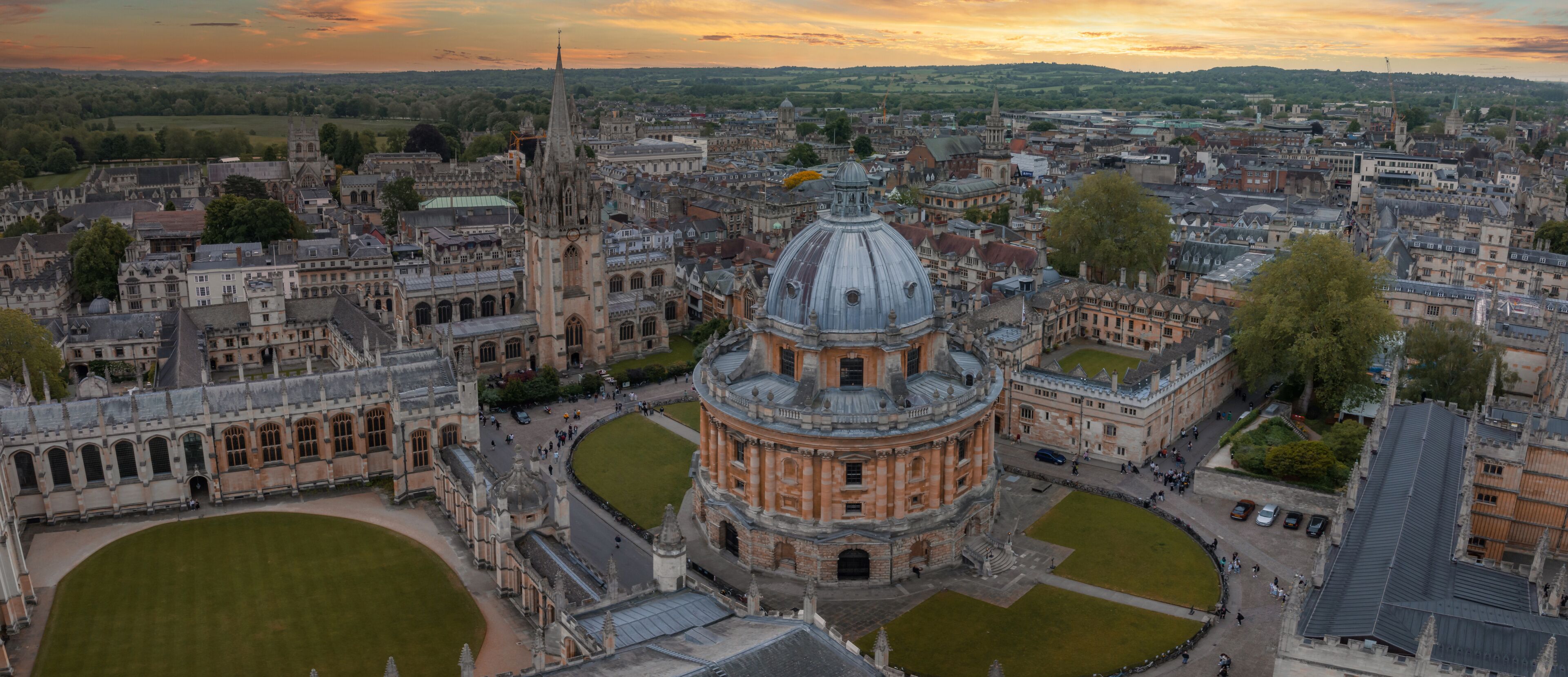 Aerial view over the city of Oxford with Oxford University. Radcliffe Camera and All Souls College, Oxford University, Oxford, UK