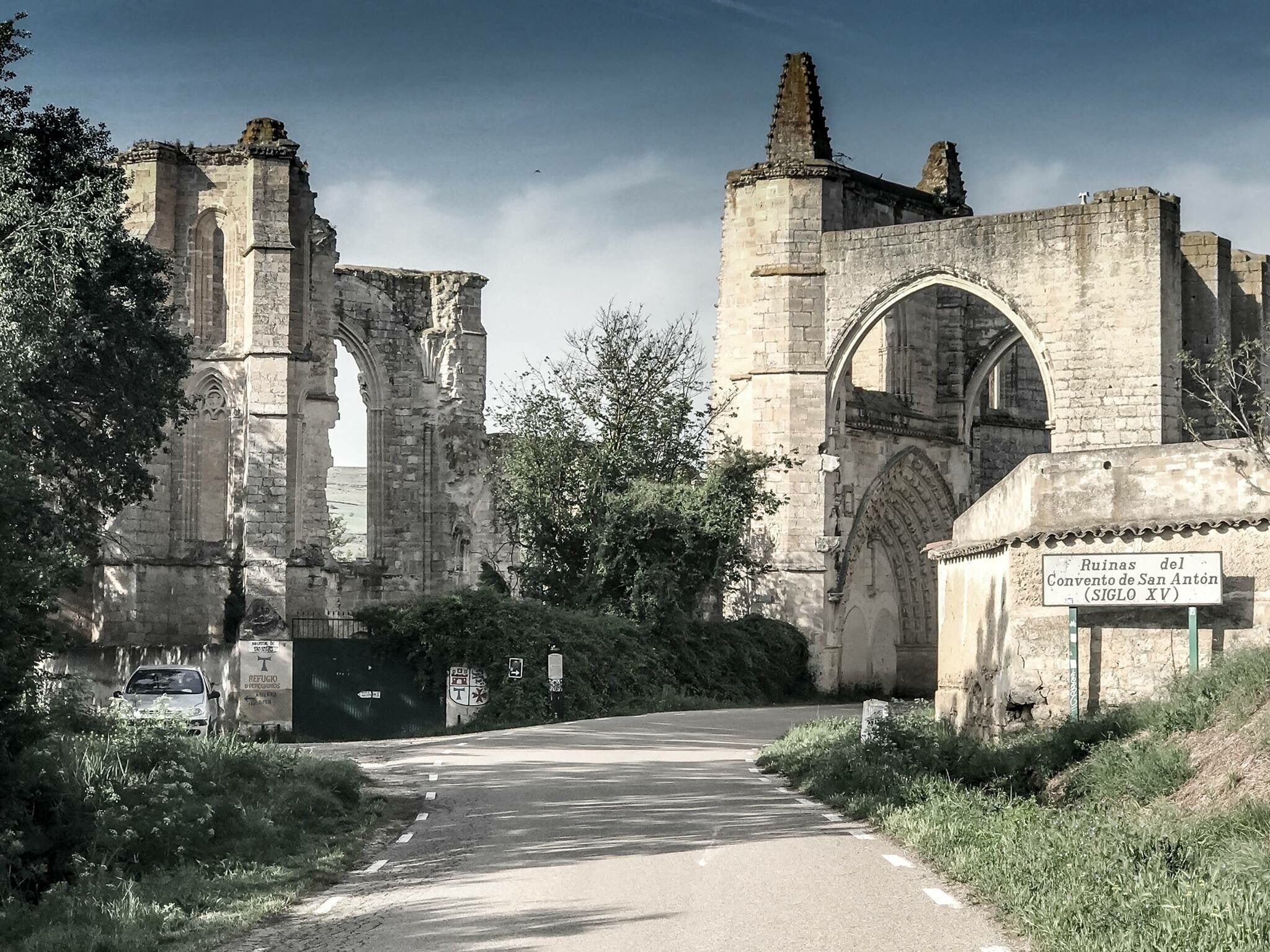 San Antón 

Monastery Ruin 
Along the Camino Santiago 
By iPhone/Lr