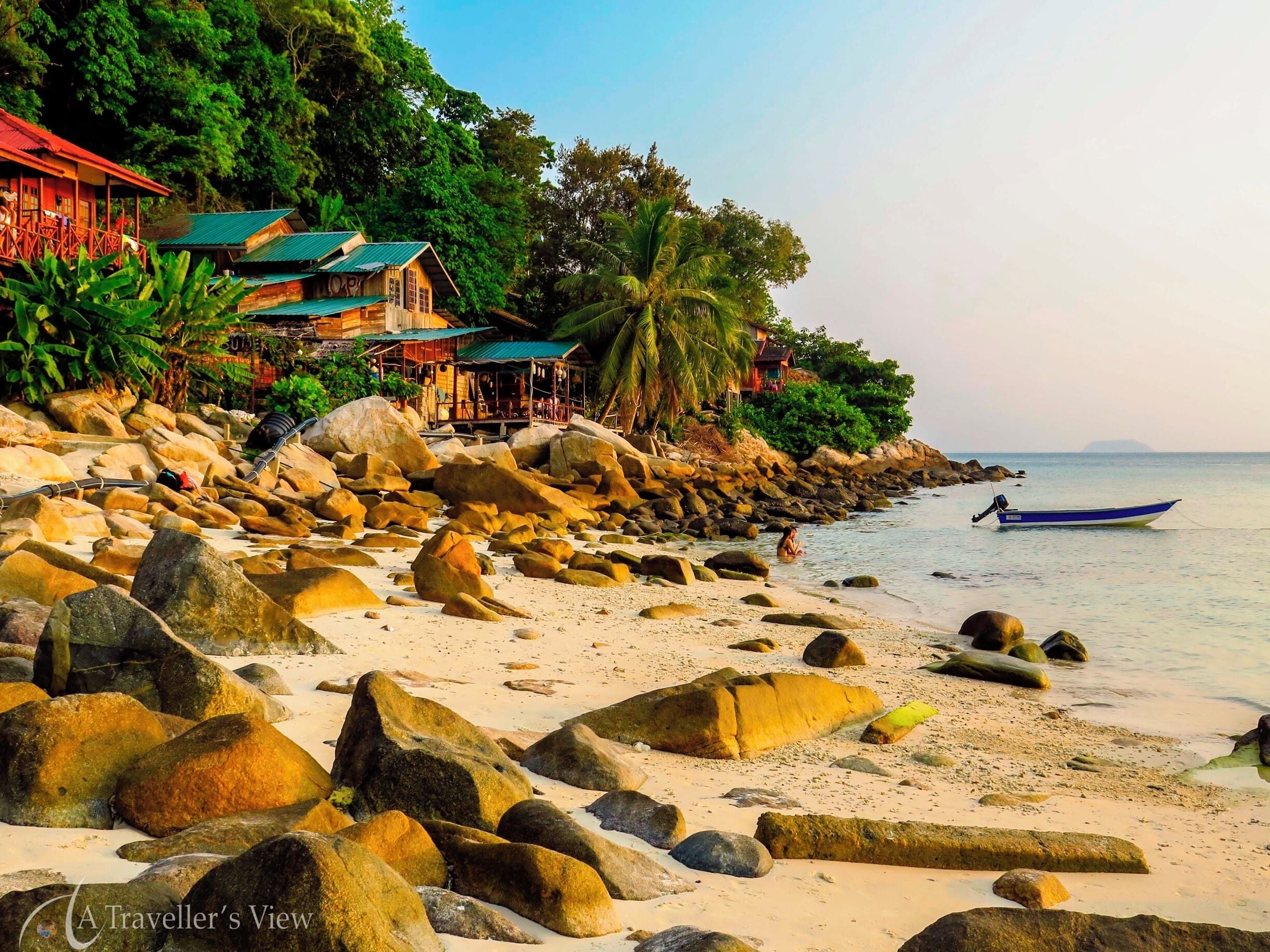 Rocky beach on Coral Bay. Perhentian Kecil. The small beach and less crowded than the popular Long Beach.

#beach
#waterlust