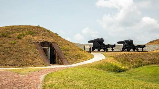 Fort Moultrie showing heritage elements and military items