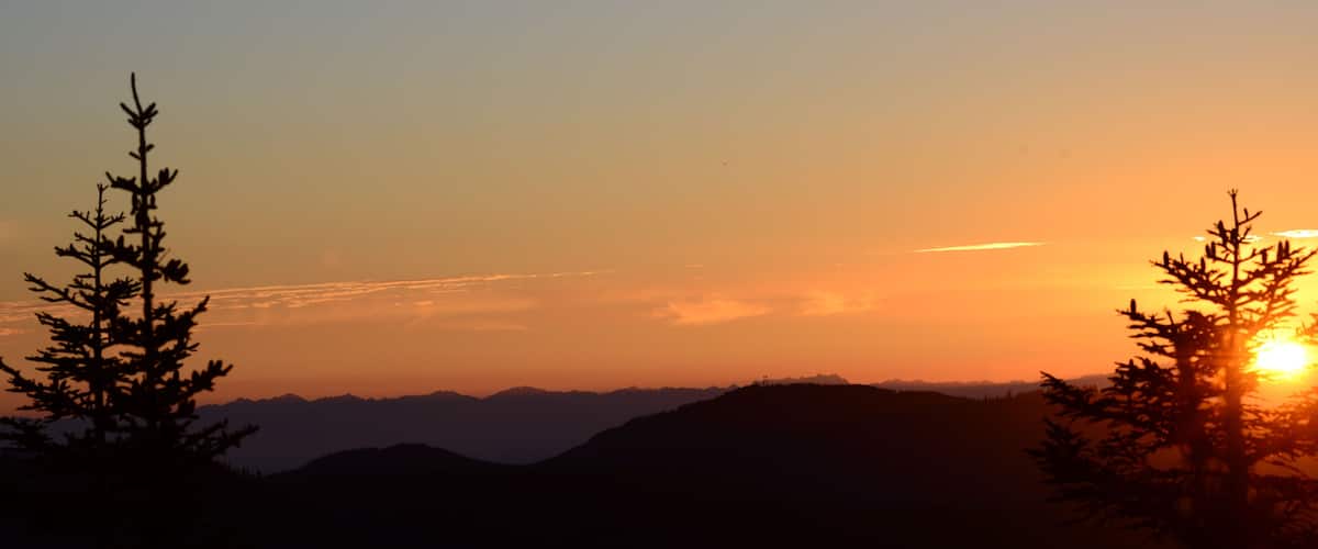 Sunset on Suntop.  Only 5 miles from Mt. Rainier.  Beautiful Summer Evening.
#washingtonState #sunset #mountains #lookouts #historical
