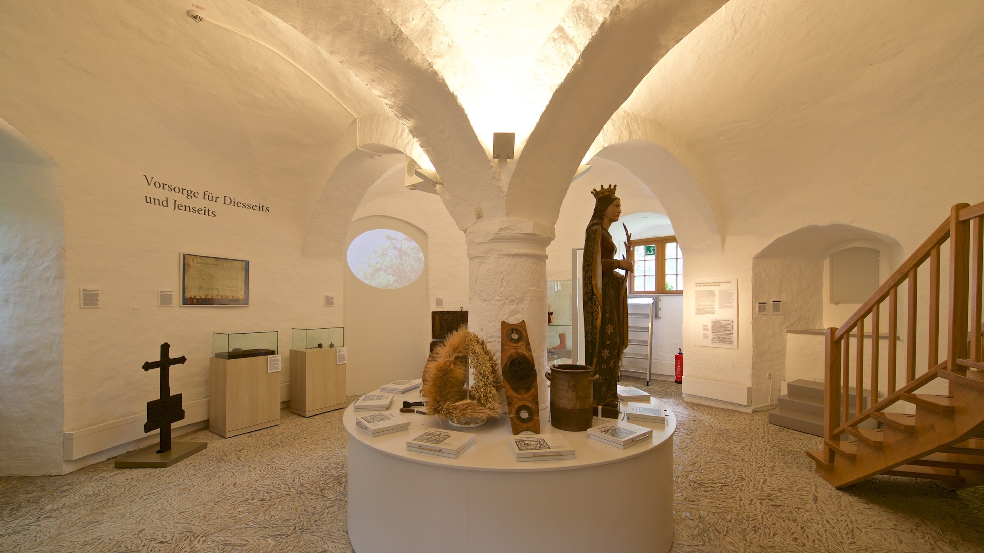 Kreismuseum Wewelsburg which includes interior views