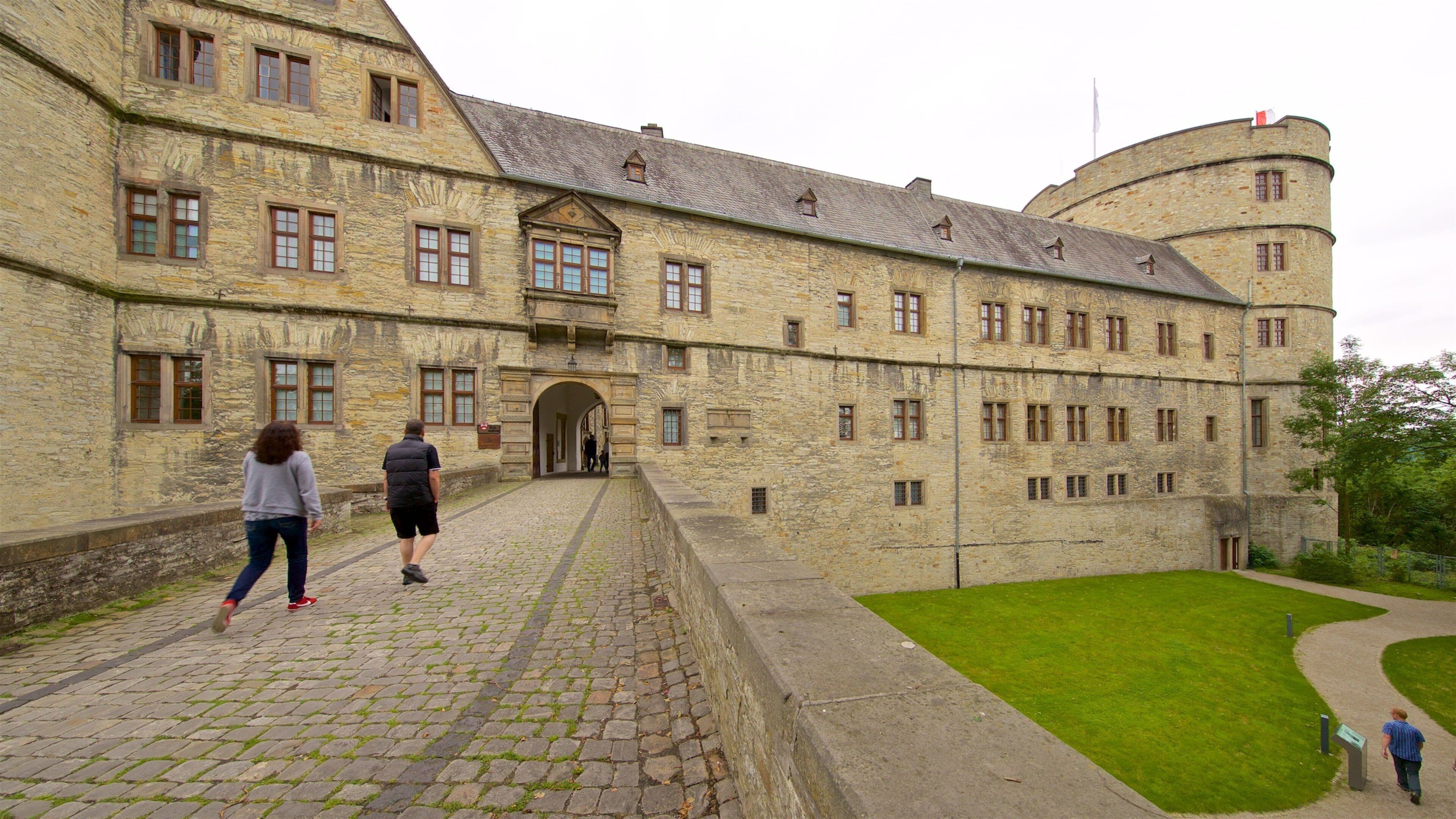 Kreismuseum Wewelsburg som viser historisk arkitektur i tillegg til par