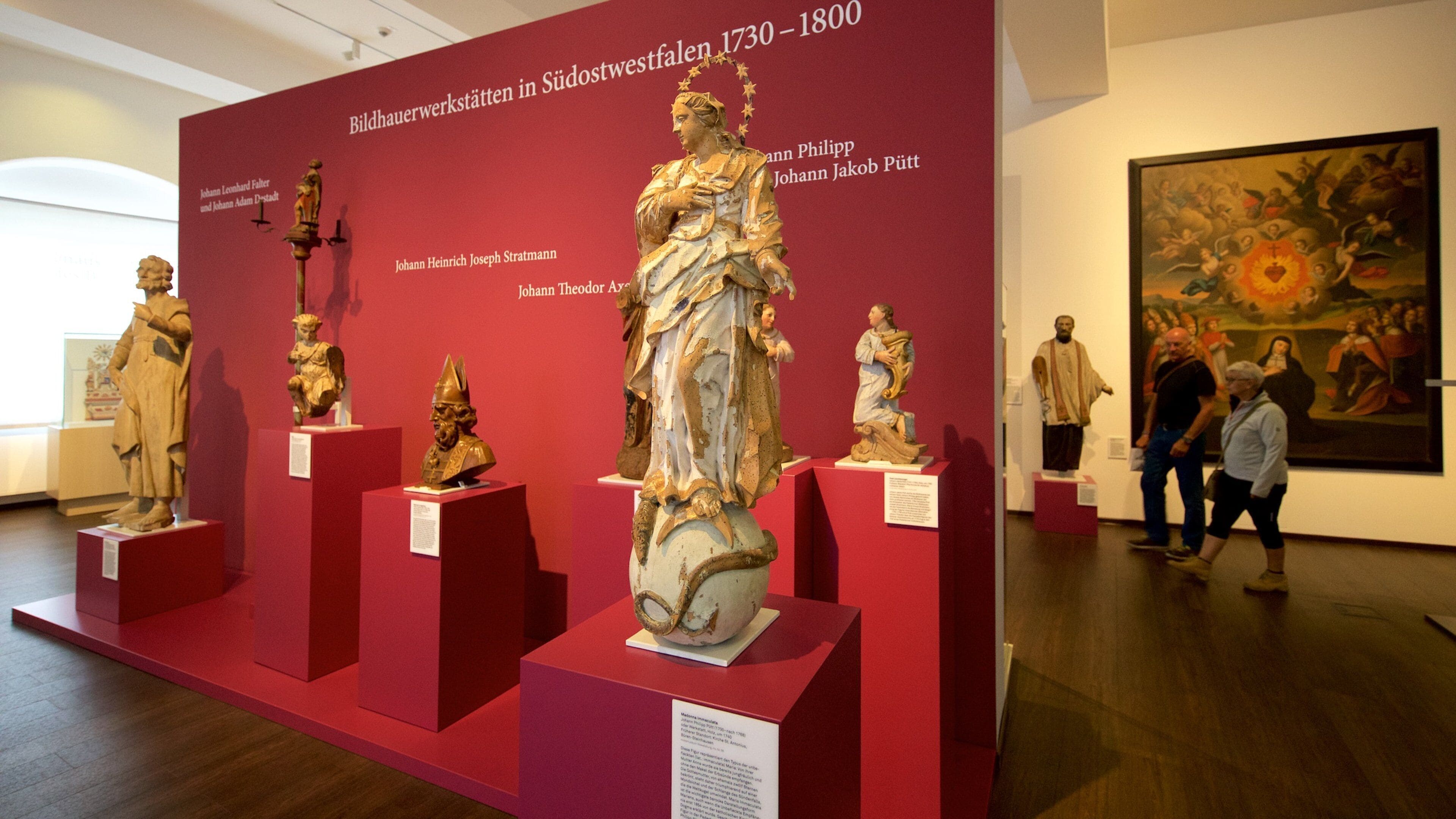 Kreismuseum Wewelsburg featuring religious aspects, interior views and a statue or sculpture