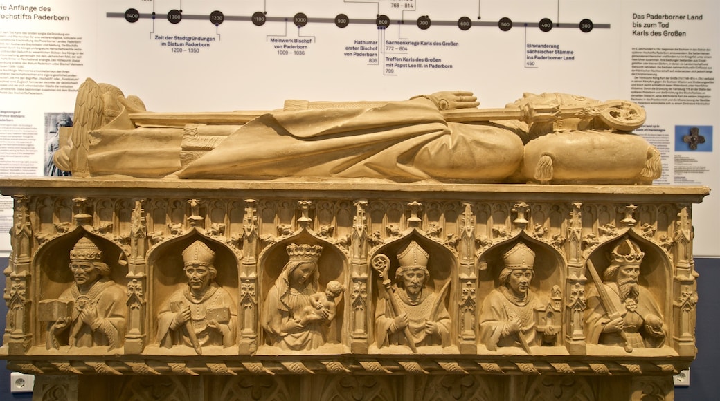 Kreismuseum Wewelsburg toont historisch erfgoed, religieuze aspecten en interieur