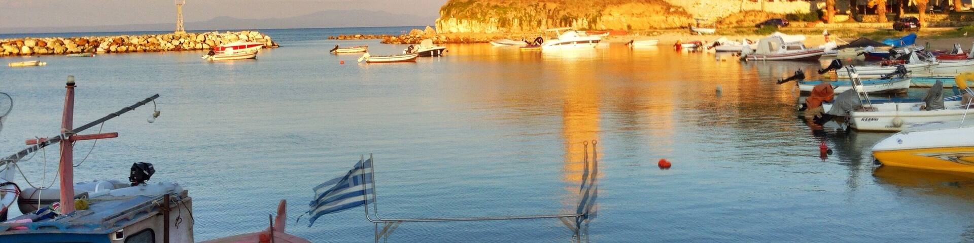 Sunsetting over the harbour.