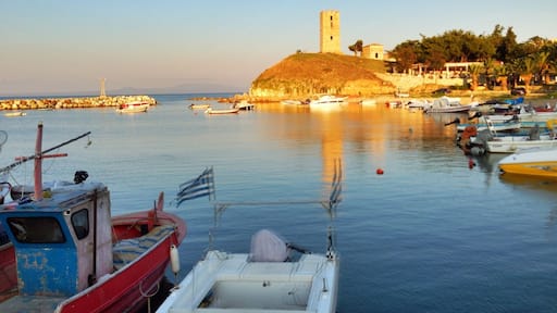 Sunsetting over the harbour.