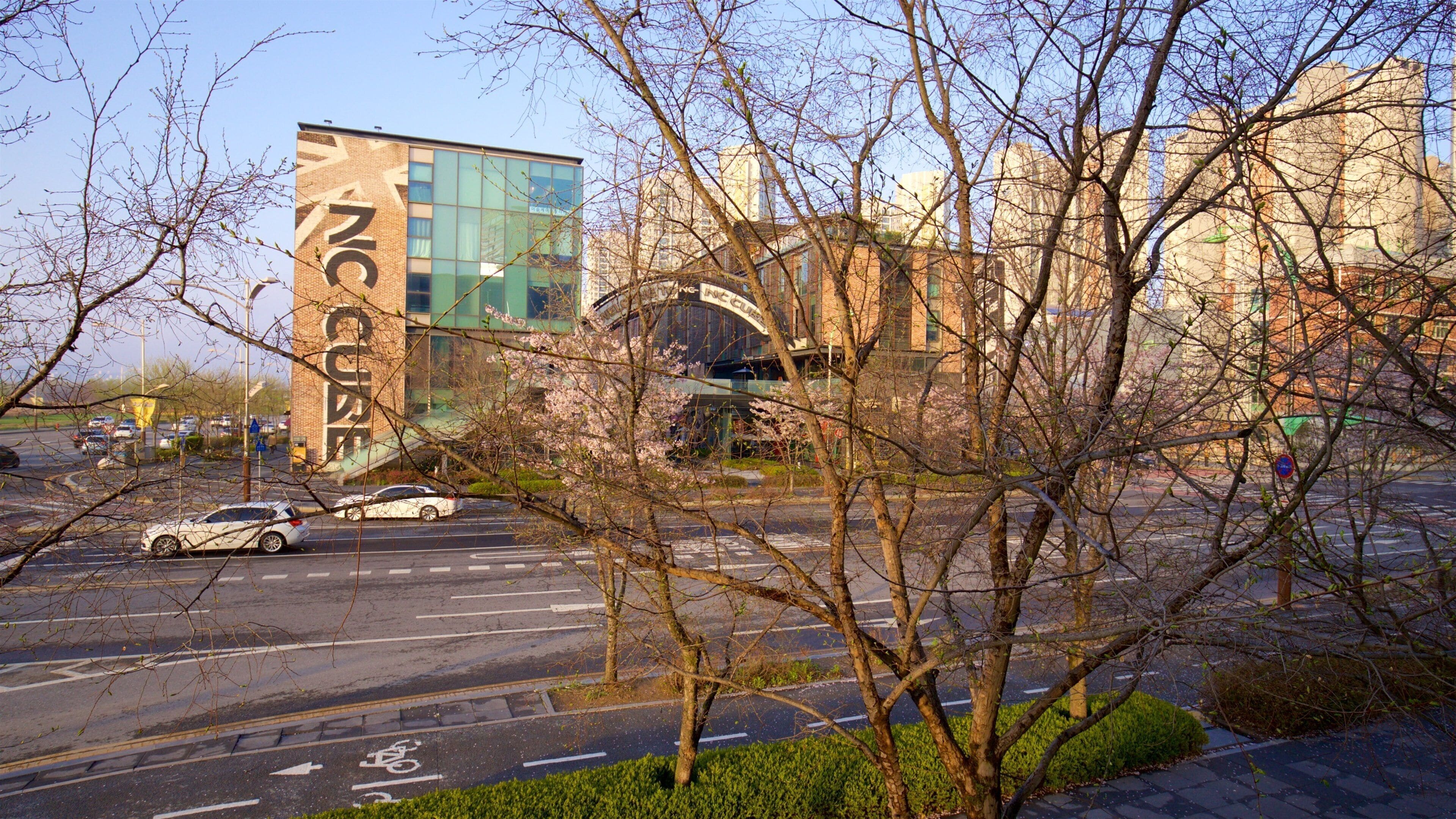 NC Cube Canal Walk 購物中心 呈现出 城市 和 夕陽