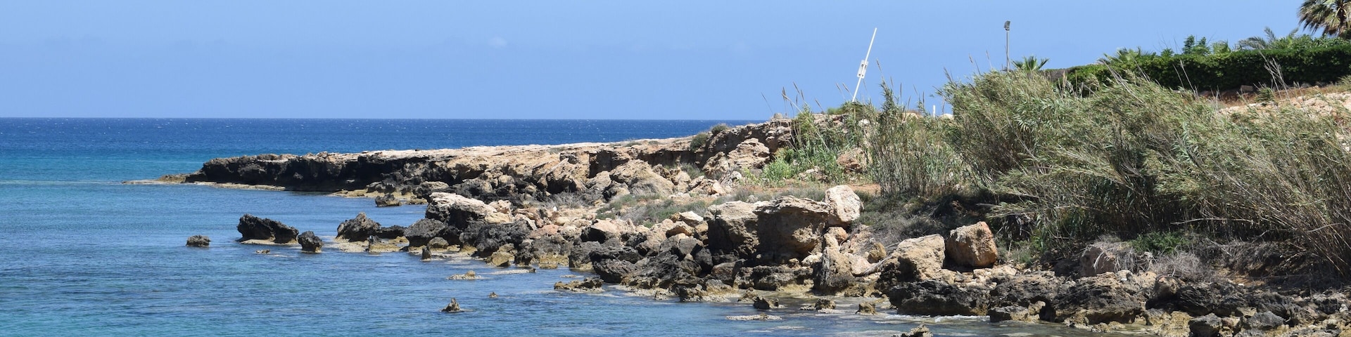 Calm sea at Serena Bay, Pernera, Cyprus; Shutterstock ID 645695779; Purchase Order: SP-1394 HA Batch 3 Part 1; Order Number: ; Client/Licensee: HomeAway; Other: To be paid with HA budget