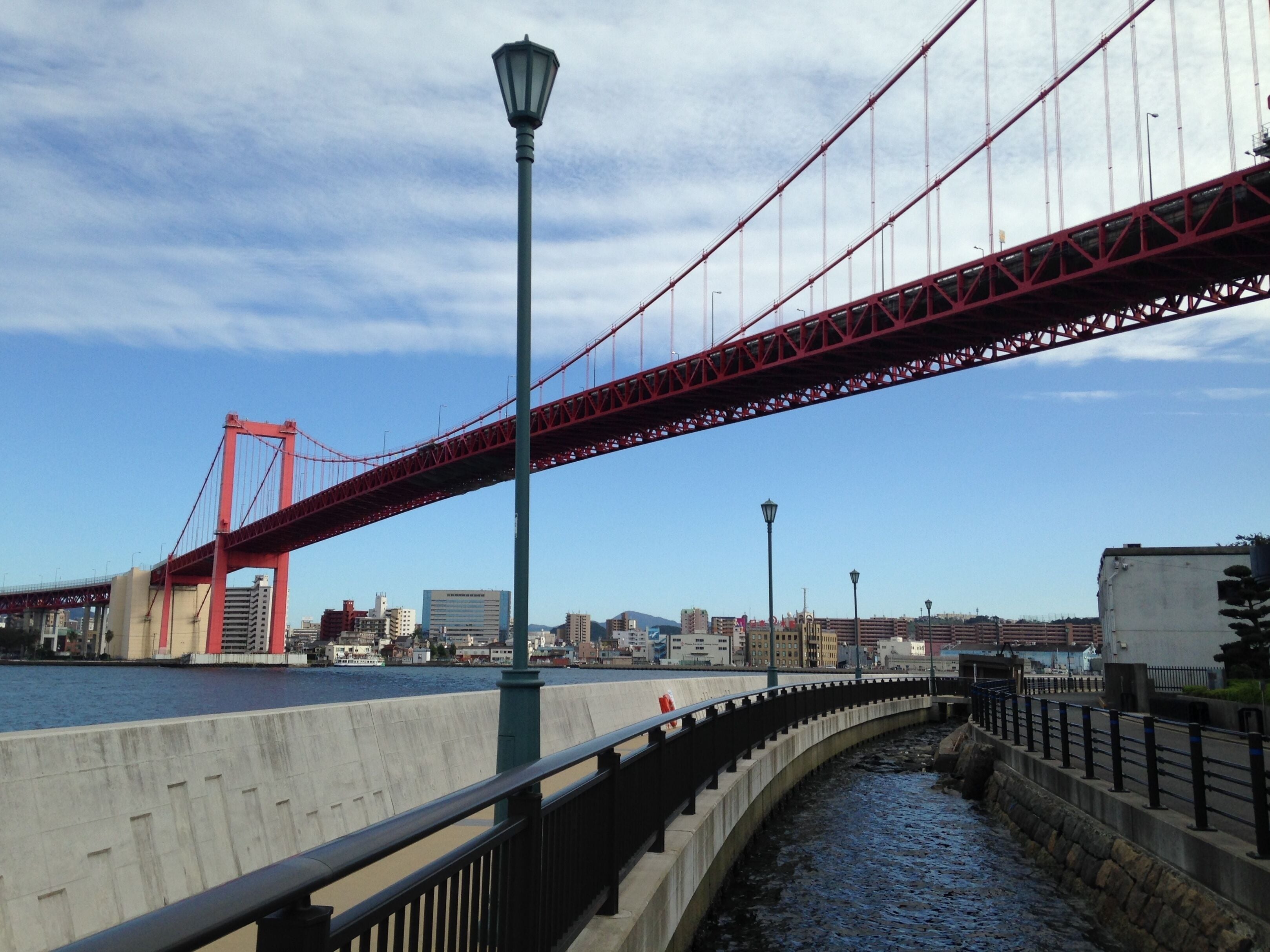 若松側より望む若戸大橋