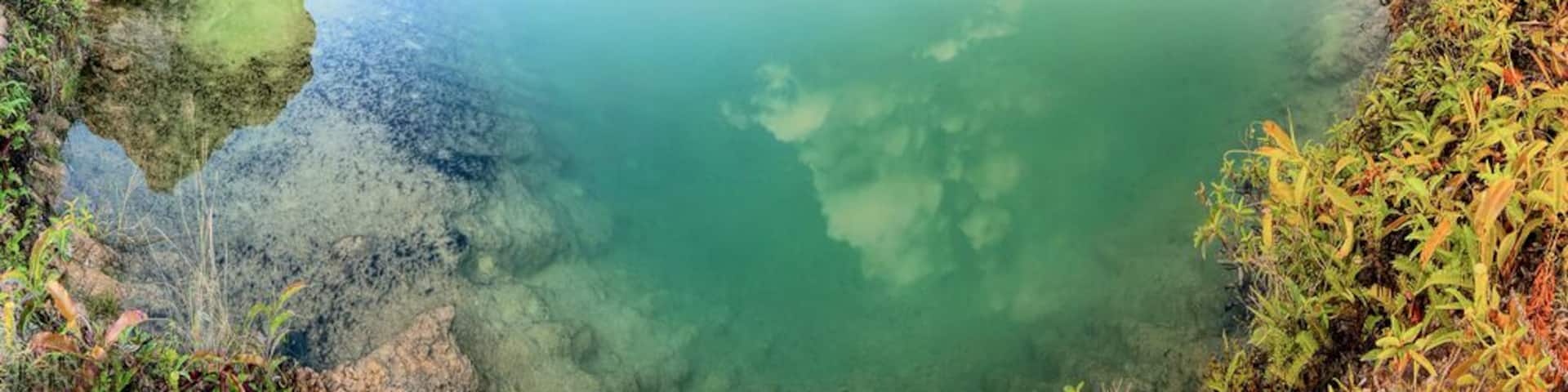 Mirror Lake in Penang; Shutterstock ID 400078345; PO: Hcom Destination Content neighborhoods; Client: Hotels.com; Other: Hcom brand budge