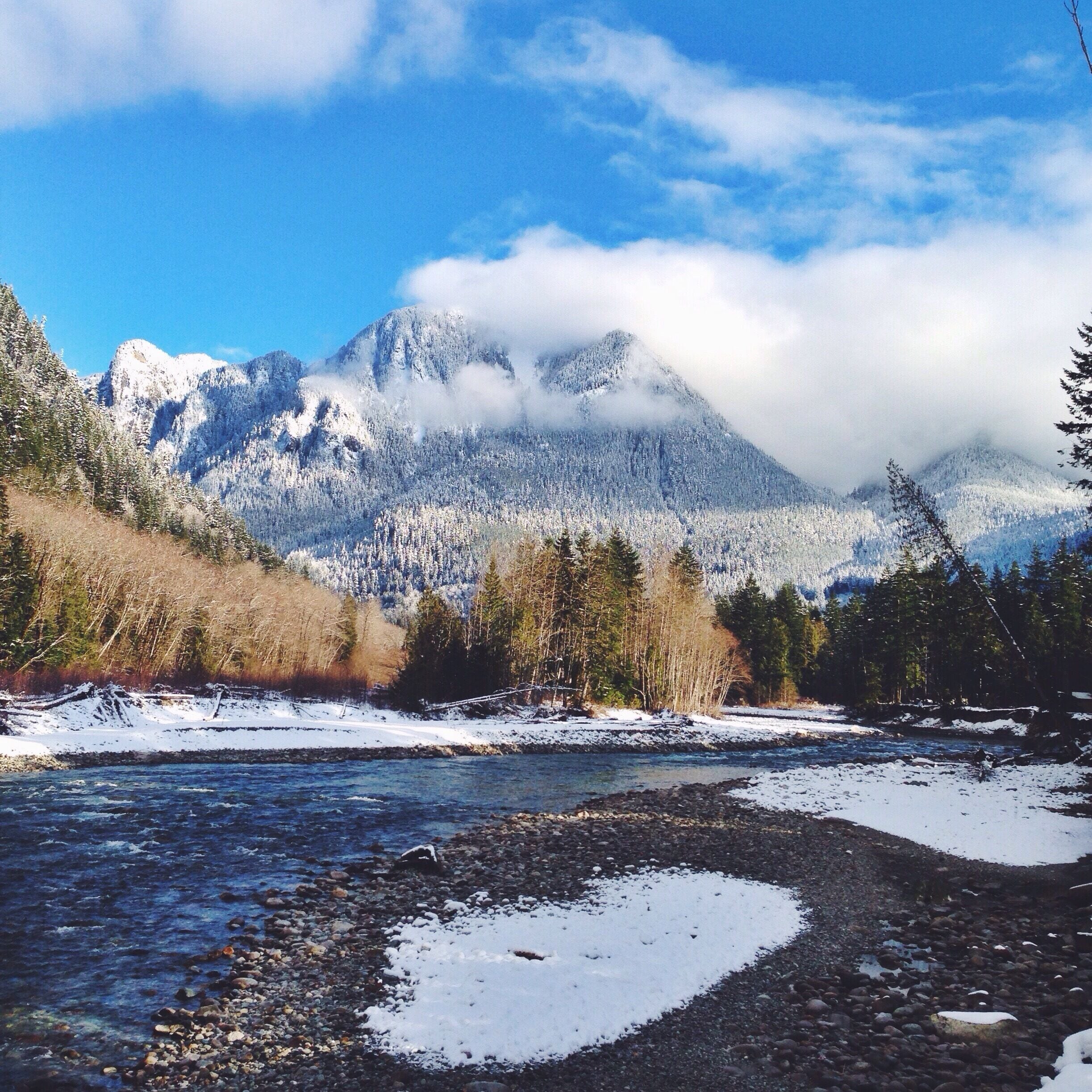 My favorite little town. #snow 