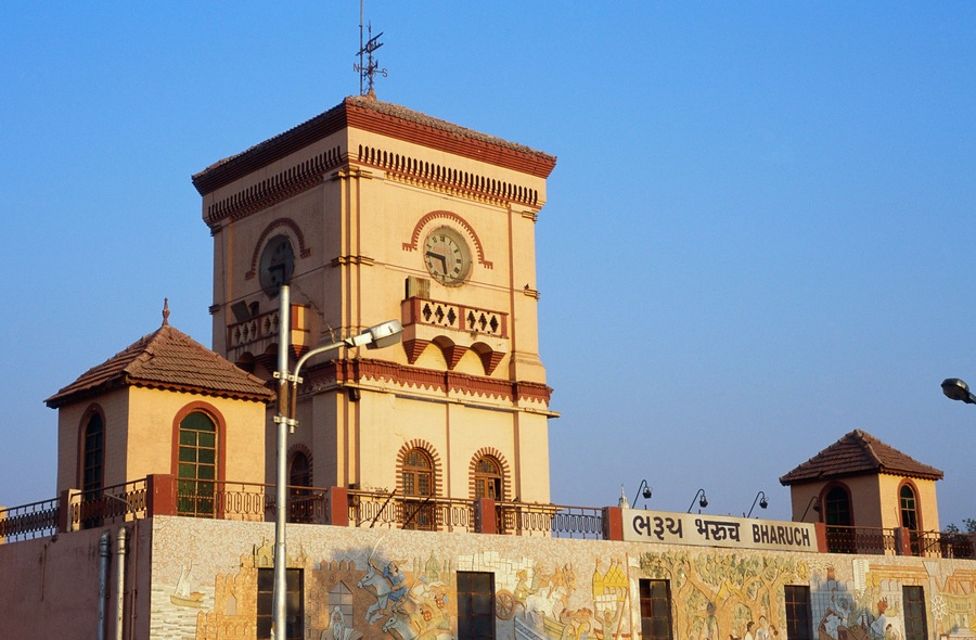 indian old ancient monument india