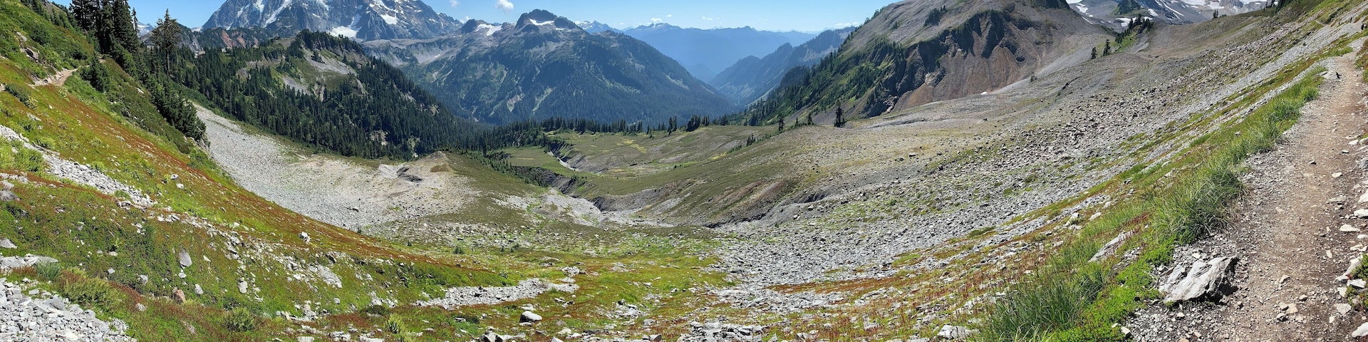 Panoramic view of Mt. Shuksan and Mt. Baker along the Chain Lakes loop trail.