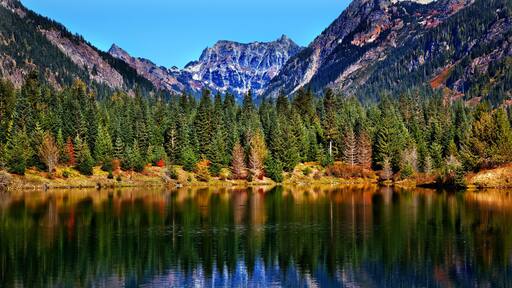 Gold Lake Reflection Mount Chikamin Peak Fall Snoqualme Pass Wenatchee National Forest Wilderness Washington