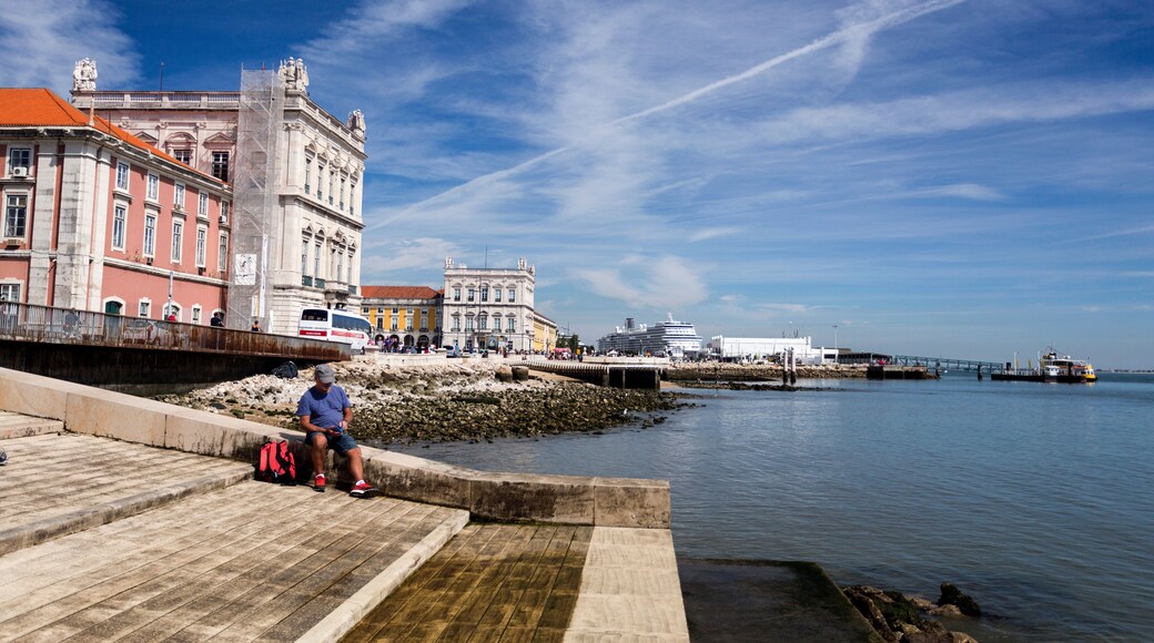 Lisbon Ribeira das Naus.