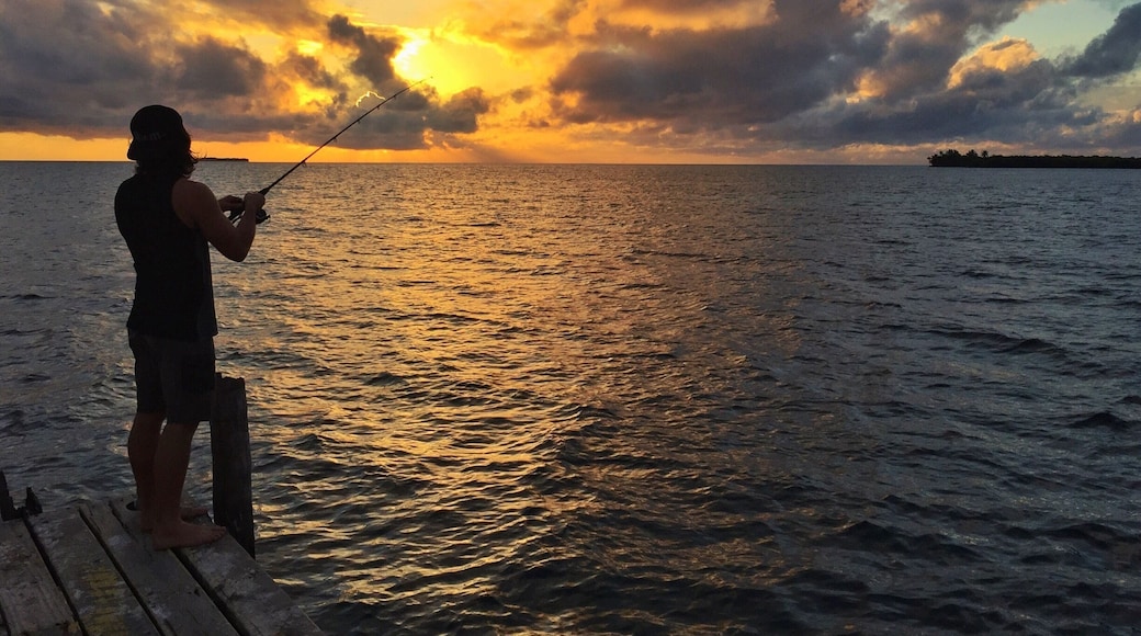 Long Caye Island , Belize