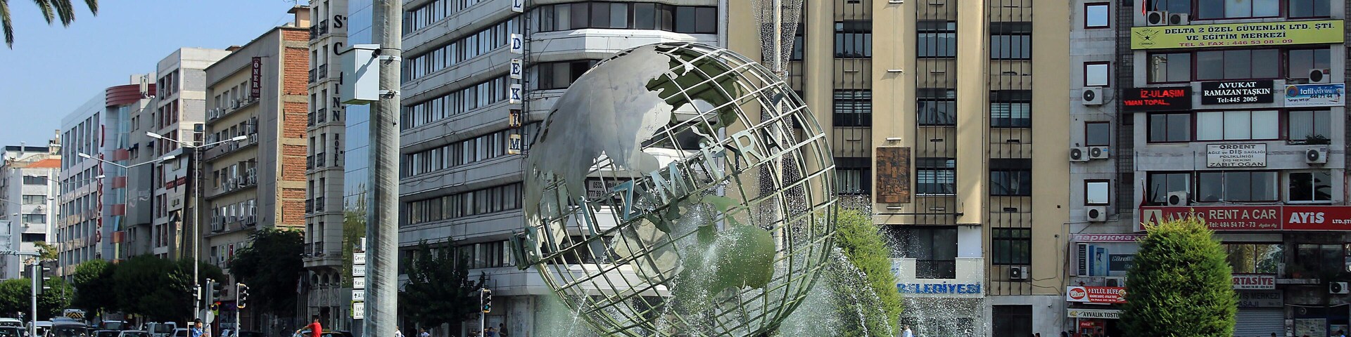 F3NG6W Alsancak is a centrally situated large quarter or a zone; in Turkish district of Izmir, Turkey,