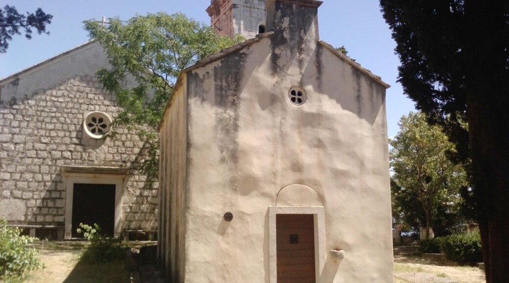 Old Podaca is protected as Croatian Cultural Heritage. In Old Podaca you can see old Croatian church of St. John the Baptist from 11th/12th century, church of St. Stephen the Martyr from 18th century
#Trovember