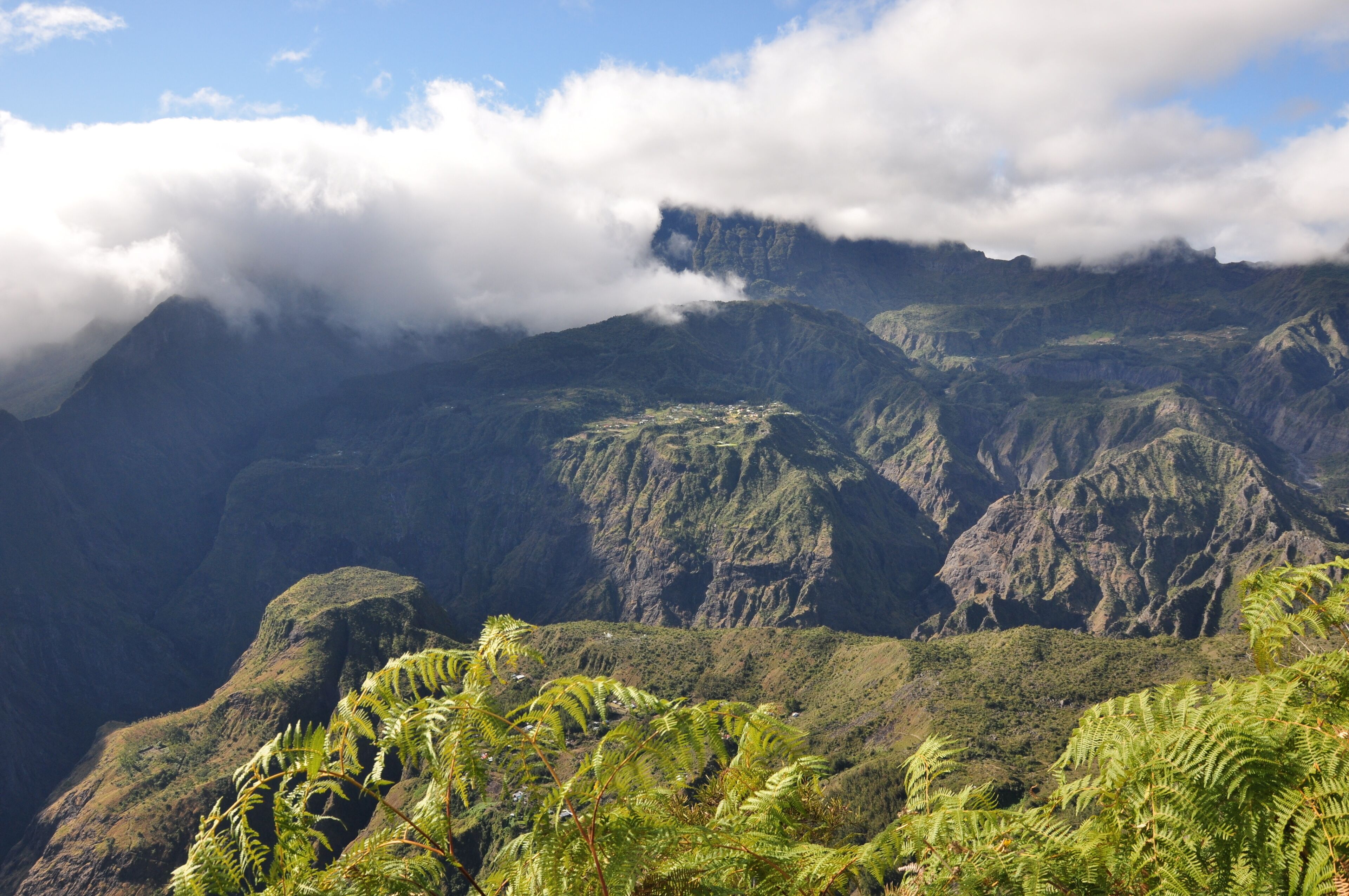 Ile de la Réunion - Mafate - Roche Plate - Maïdo