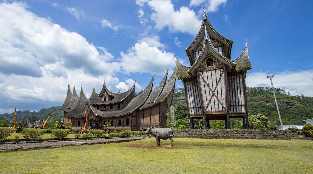 Istano Basa Pagaruyung (Palace)
Pagaruyung Palace (Minangkabau: Istano Basa Pagaruyuang) is the istana (royal palace) of the former Pagaruyung Kingdom, located in West Sumatera