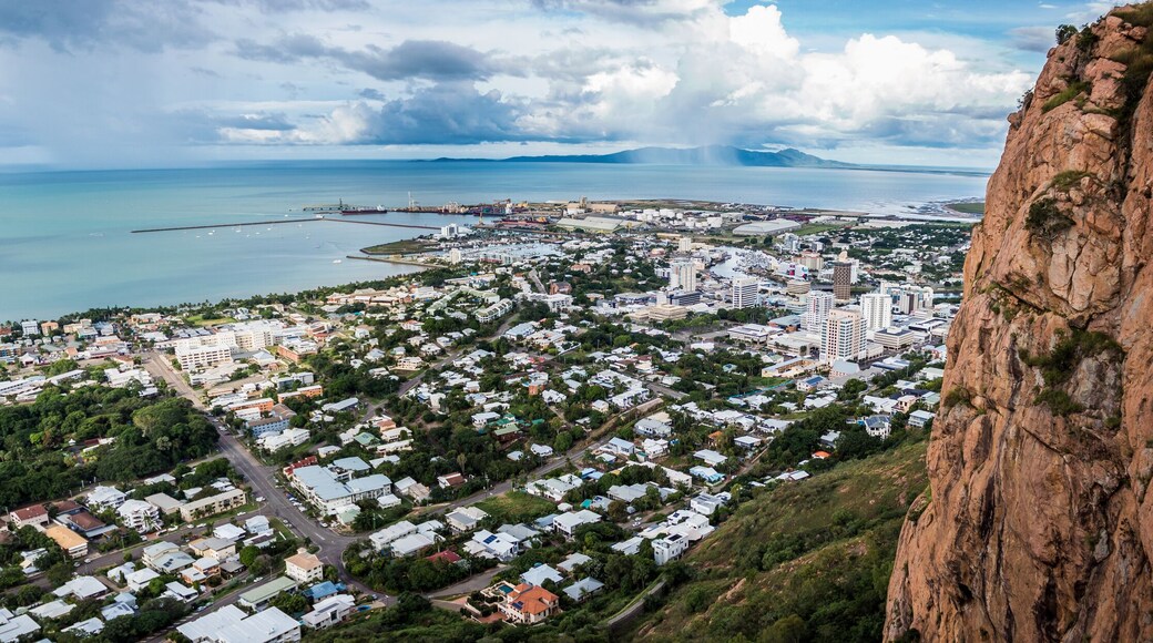 Townsville CBD and Harbour