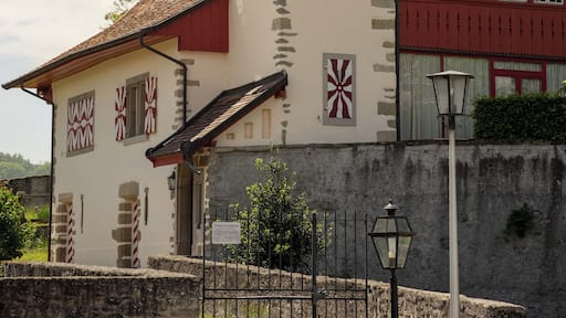 When you walk in Font village, you will encounter this lovely castle still in very good shape.