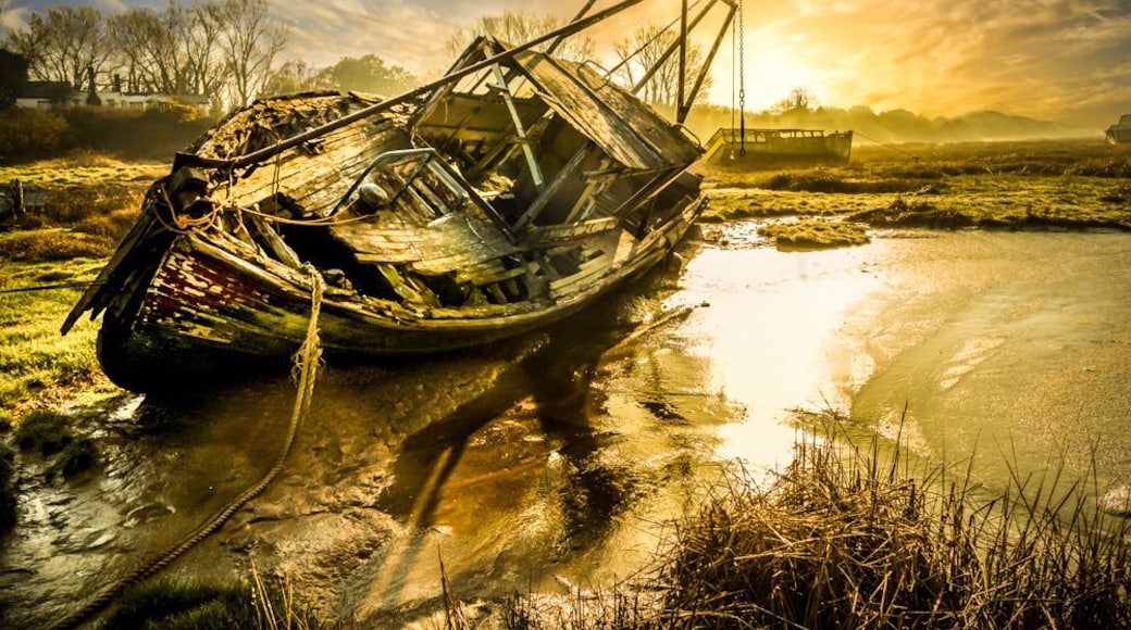 Sunrise at the old boats at shelldrakes in Heswall. Amazing morning.
