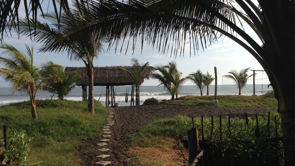 They wouldn't let us camp but that meant the showers and toilets were free (after paying for a bed)
#adventure
#overlanding #surfing #panamerican