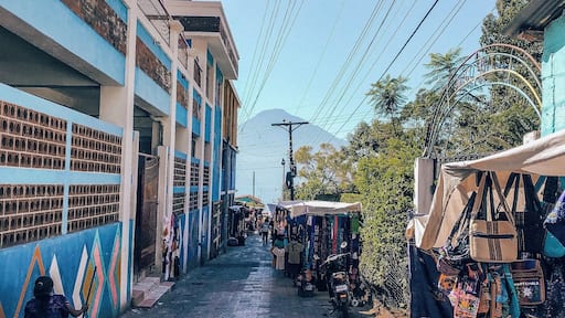 The street in Santa Catarina that leads to the boat dock is incredible. Lined with vendors and locals, it’s makes everything feel so peaceful.
#culture #guatemala #travel