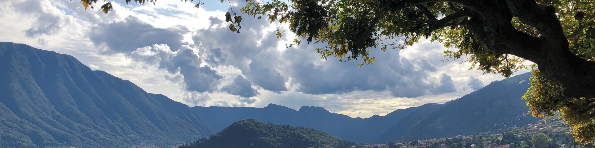 A beautiful public park along the shore of Lake Como.