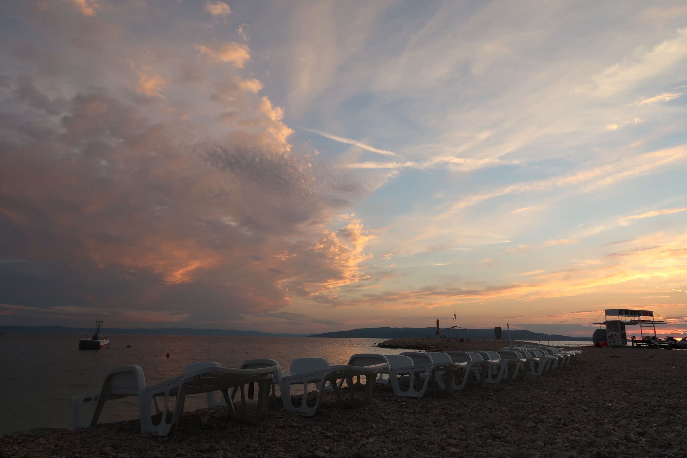 An awesome beach in Makarska - Croatia 
 
#beach #makarska #croatia #sunset #clouds #photography#travel #EndlessSummer 